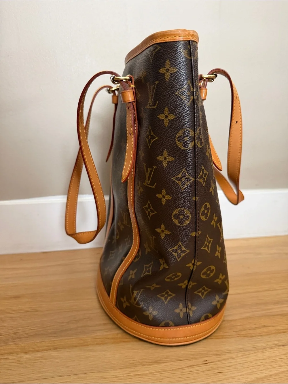 Louis Vuitton Monogram Bucket Bag in Dark Brown & Vachetta